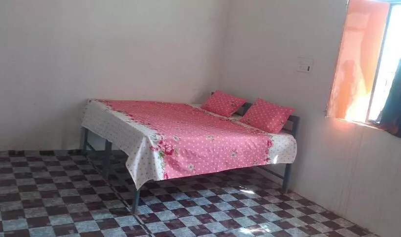 Hotelli Spot On 81155 Tarun Guest House