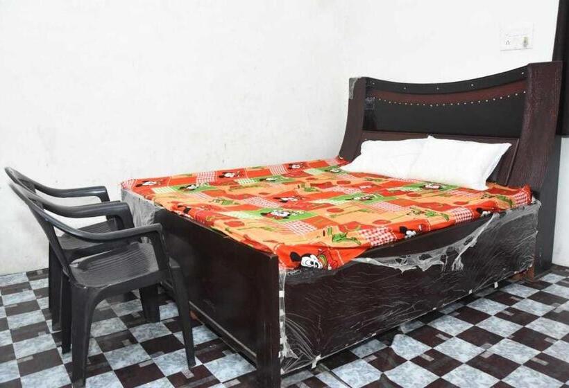 Hotel Spot On 81155 Tarun Guest House