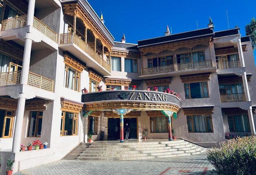 ホテル Zanang