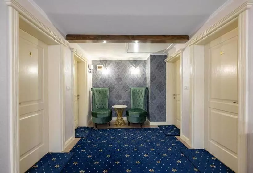 ペンション Casa De La Munte