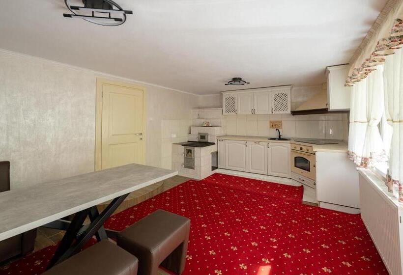 膳宿费 Casa De La Munte