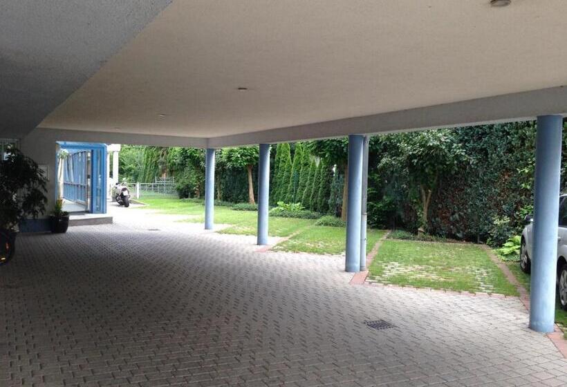 هتل Astra Rastatt