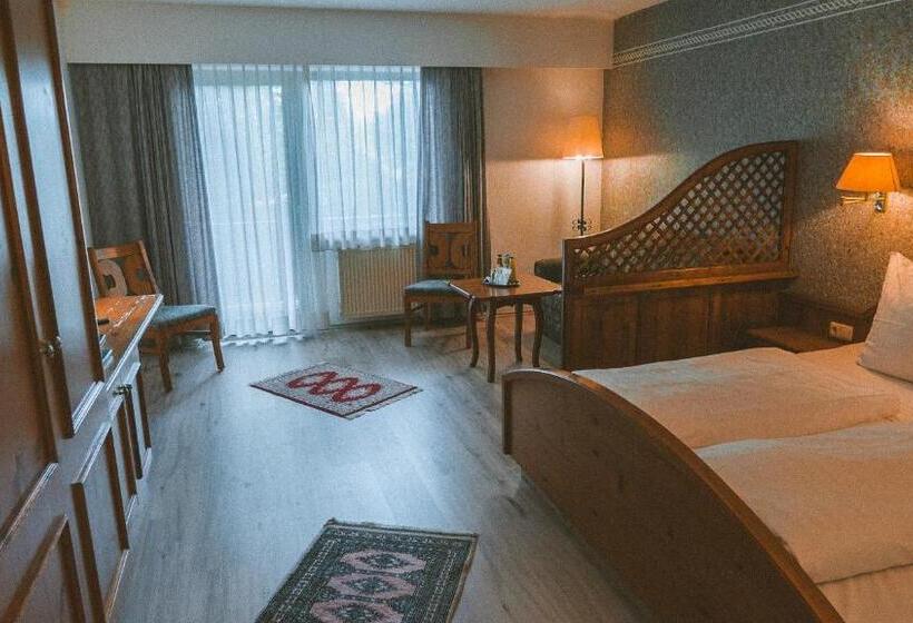 هتل Büchner Garni