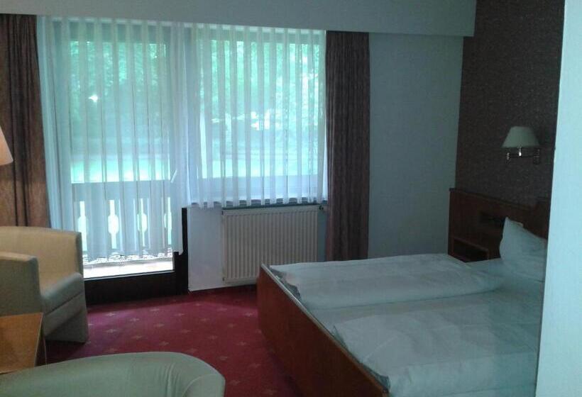 هتل Büchner Garni