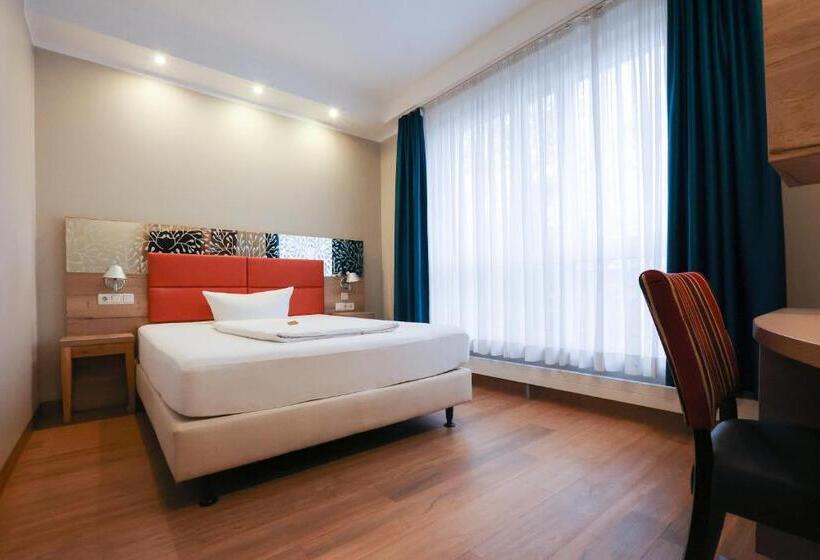 בית מלון כפרי Blaubeurer Tor