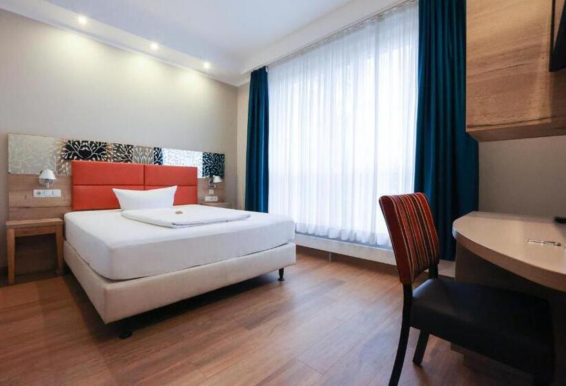 בית מלון כפרי Blaubeurer Tor