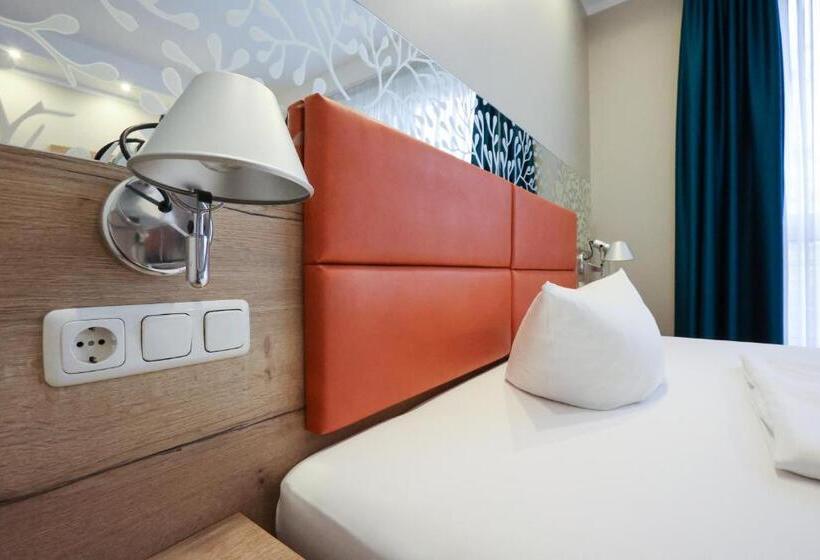 בית מלון כפרי Blaubeurer Tor