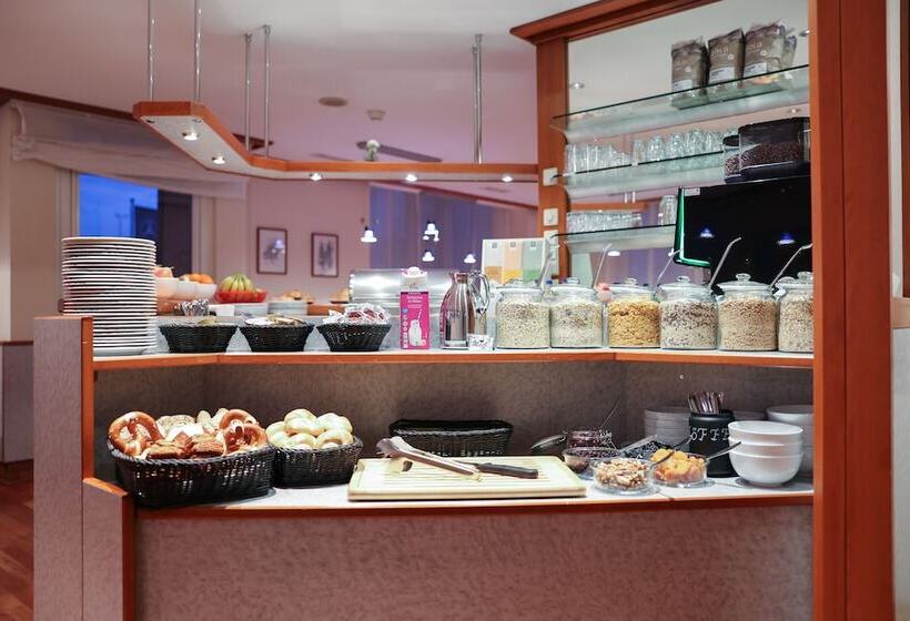 בית מלון כפרי Blaubeurer Tor