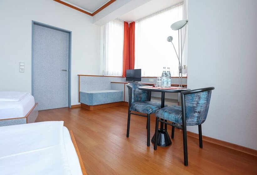 בית מלון כפרי Blaubeurer Tor