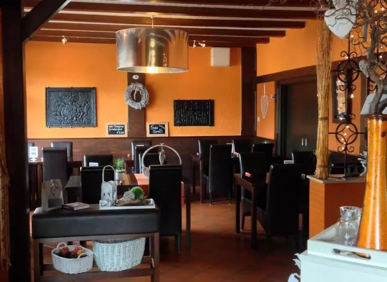 Hotel Brasserie Typisch