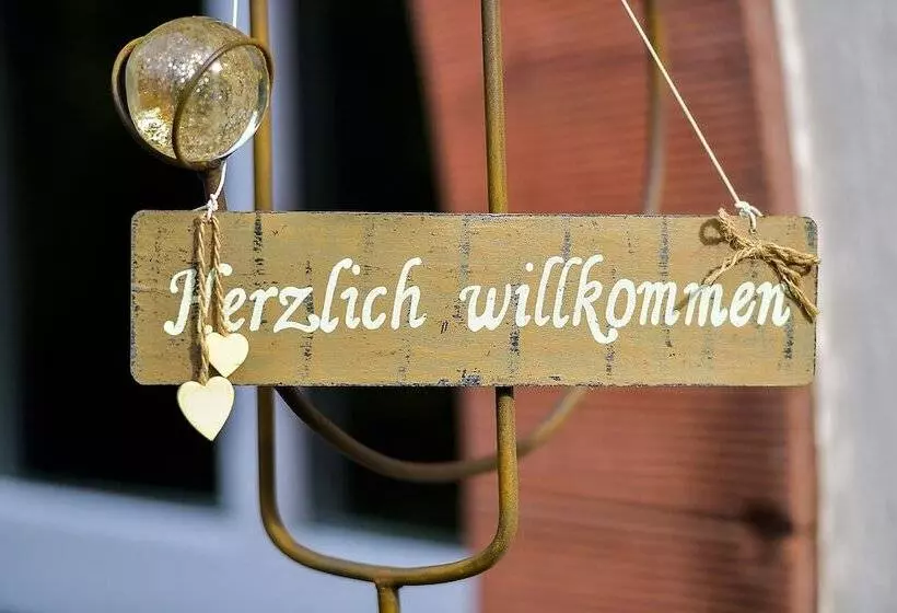 Hotelli Chalet Raabe