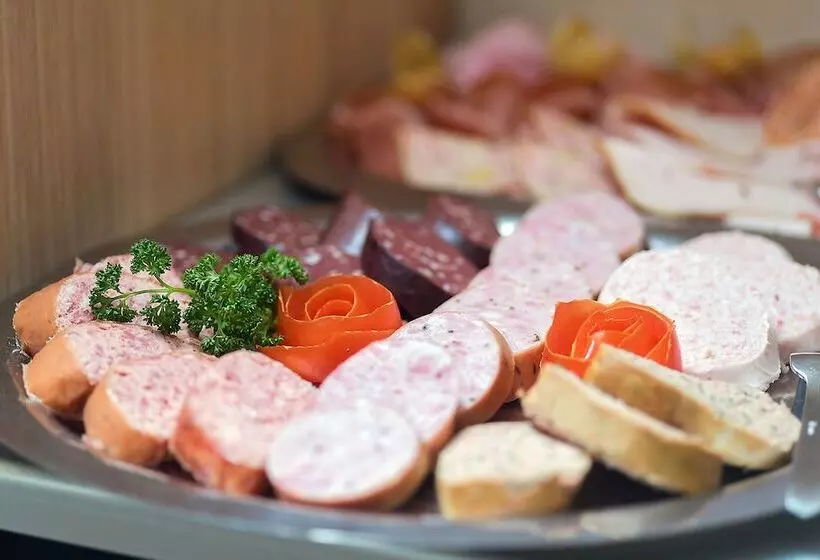 Hotelli Chalet Raabe