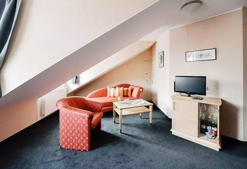 Hotelli Chalet Raabe