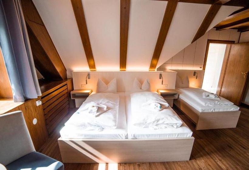 Отель Gasthaus Zur Fähre