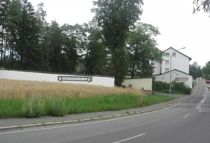 Hotelli Gasthof Pension Leupold