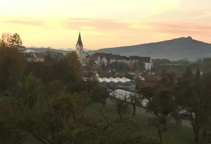 Hotelli Hewen Apartments