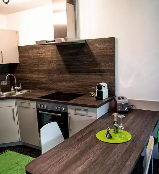 Hotelli Hewen Apartments