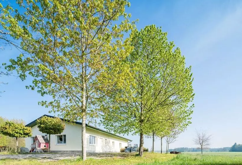 Hotelli Hofgut Tiergarten