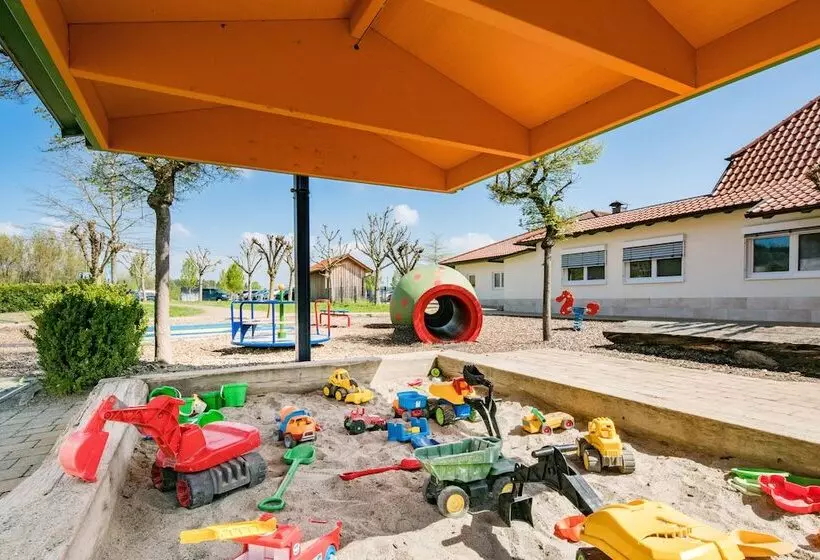 Hotelli Hofgut Tiergarten