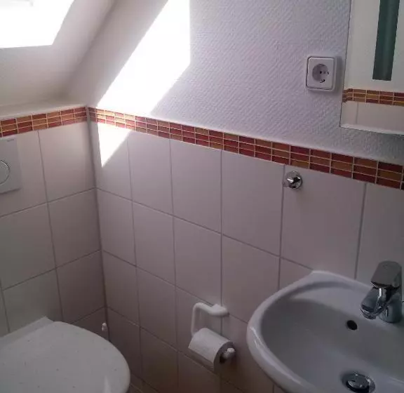 Hotelli Pension Zur Schönen Aussicht