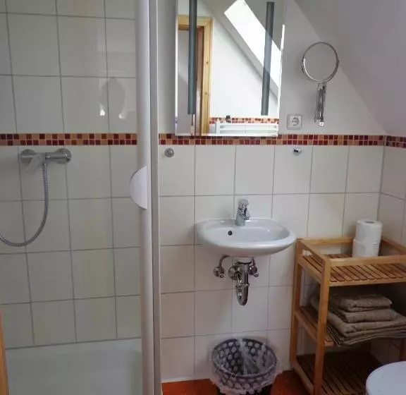 Hotelli Pension Zur Schönen Aussicht