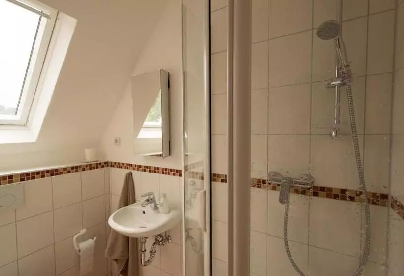 Hotelli Pension Zur Schönen Aussicht