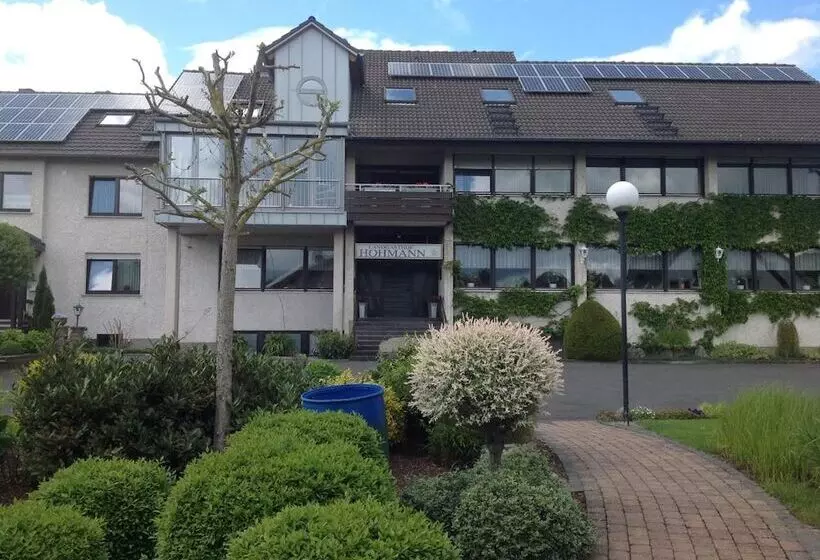 Hotelli Landgasthof Zum Wiesengrund