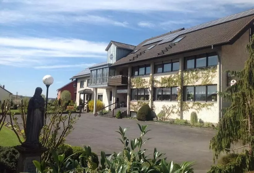 Hotelli Landgasthof Zum Wiesengrund