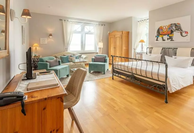 Hotelli Landhaus Alte Eichen