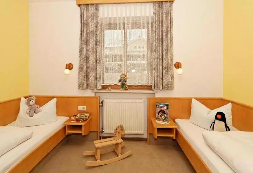 Hotelli Landhaus Maria Bed&breakfast