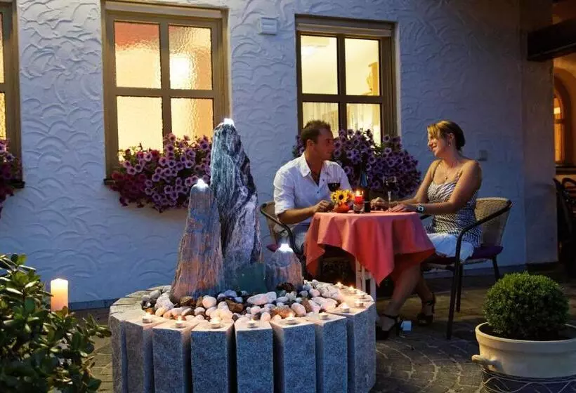 Hotelli Landhaus Maria Bed&breakfast