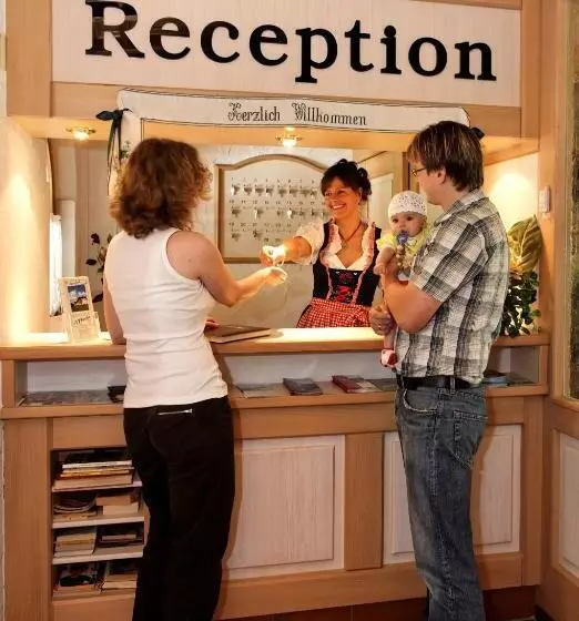 Hotelli Landhaus Maria Bed&breakfast