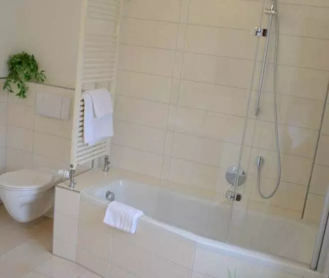 ホテル Mainblick Garni