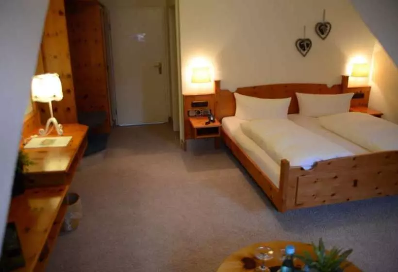 ホテル Mainblick Garni