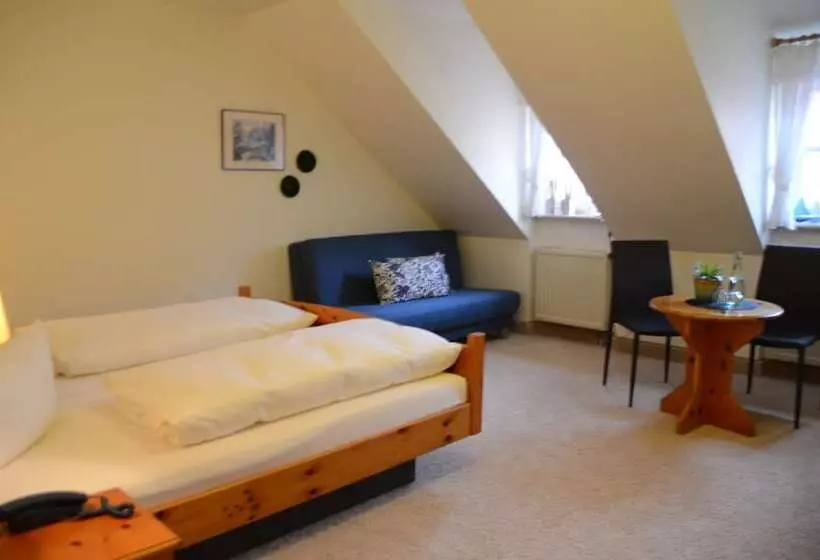 ホテル Mainblick Garni