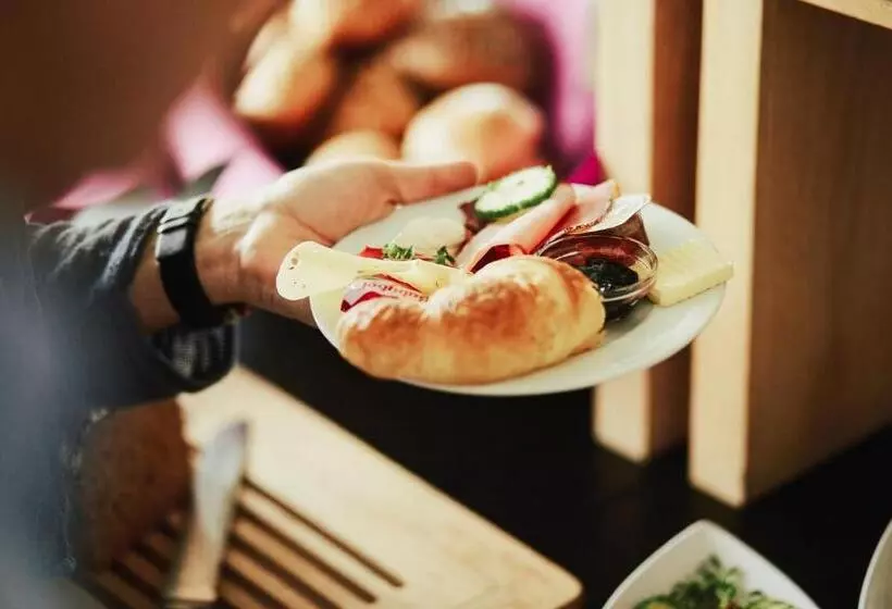 Hotelli Meyerhof   Weingut, Vinothek & Gästehaus