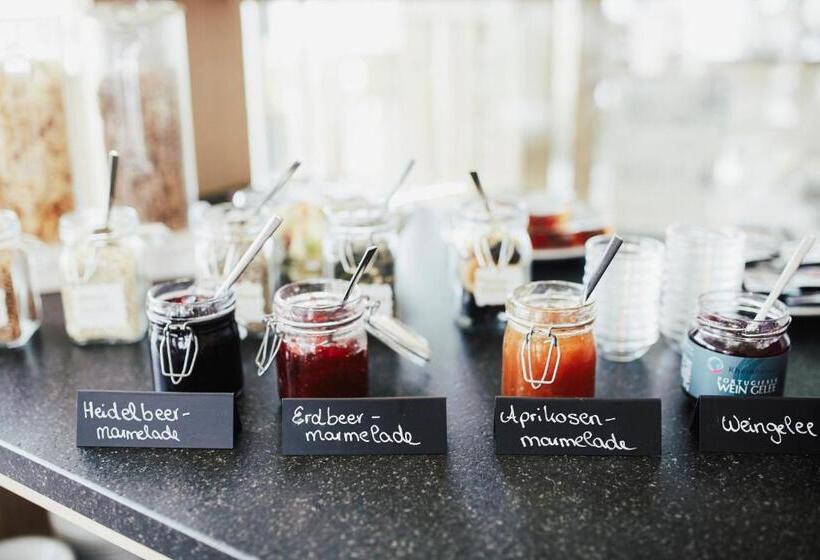 בית מלון כפרי Meyerhof   Weingut, Vinothek & Gästehaus