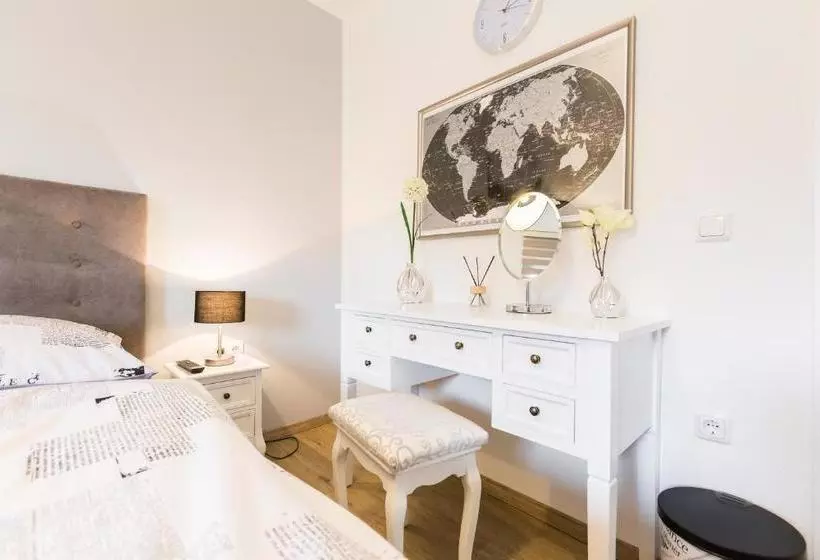 Hotelli My Messe & Business Home   Refrath