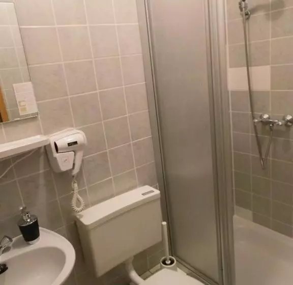 Hotelli Pension Dressel