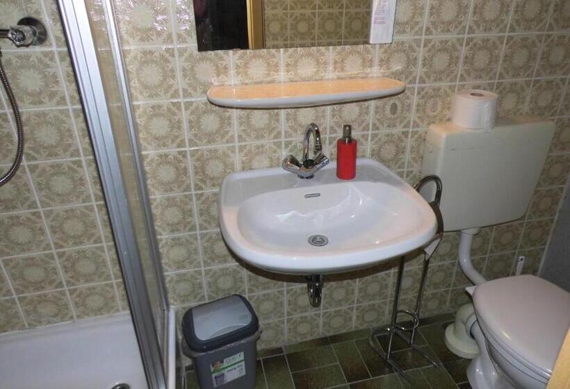 בית מלון כפרי Pension Dressel