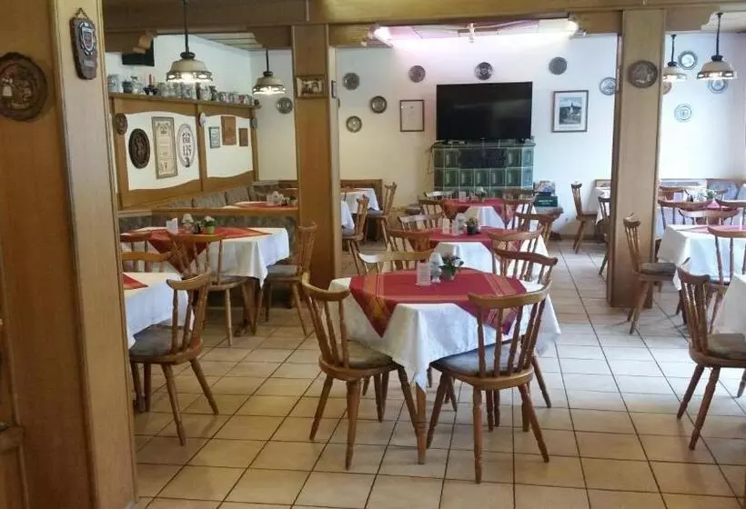 Hotelli Pension Dressel