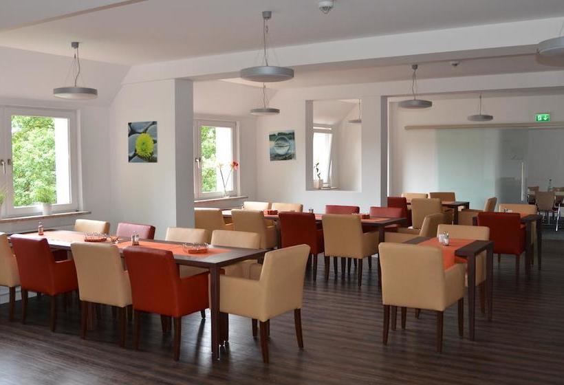 酒店 Stephansstift Tagungs Und Gästehaus