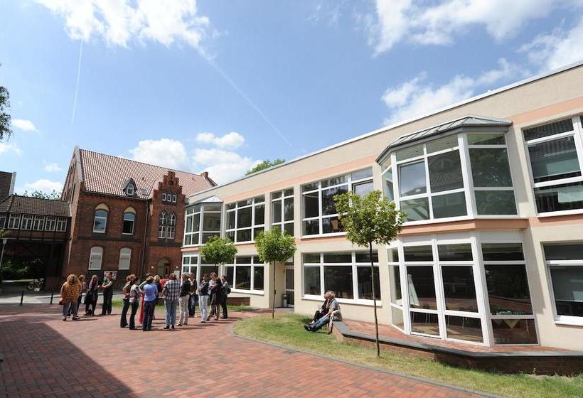 酒店 Stephansstift Tagungs Und Gästehaus