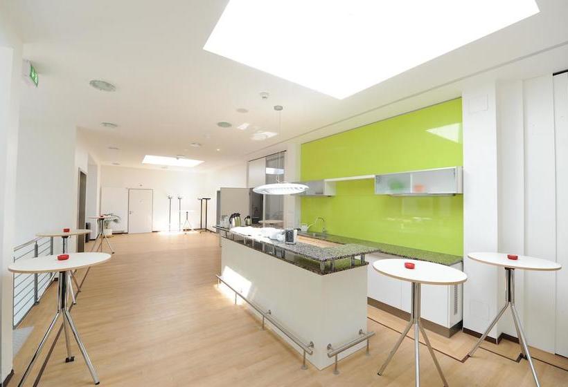 酒店 Stephansstift Tagungs Und Gästehaus