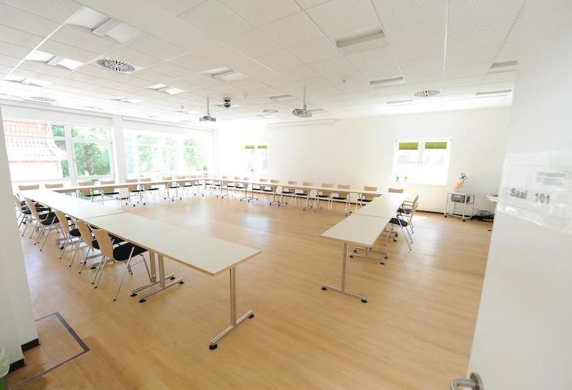 酒店 Stephansstift Tagungs Und Gästehaus