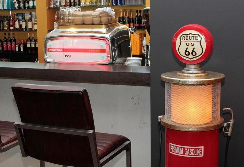 Отель The Classic Oldtimer