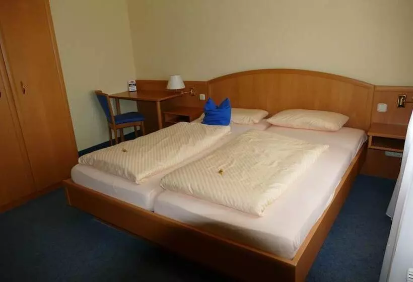 Hotelli Vom Land Zum Meer