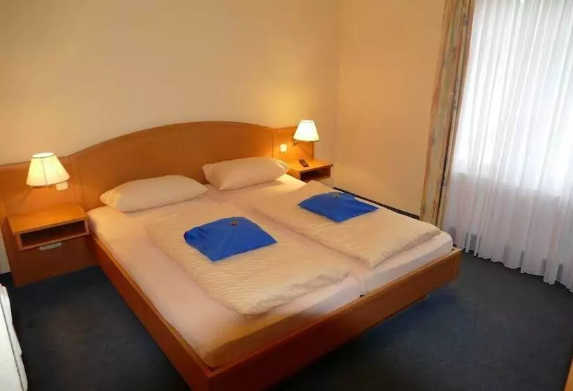 Hotelli Vom Land Zum Meer