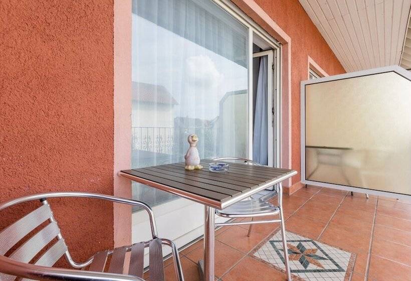 בית מלון כפרי Weinhaus Wiedemann