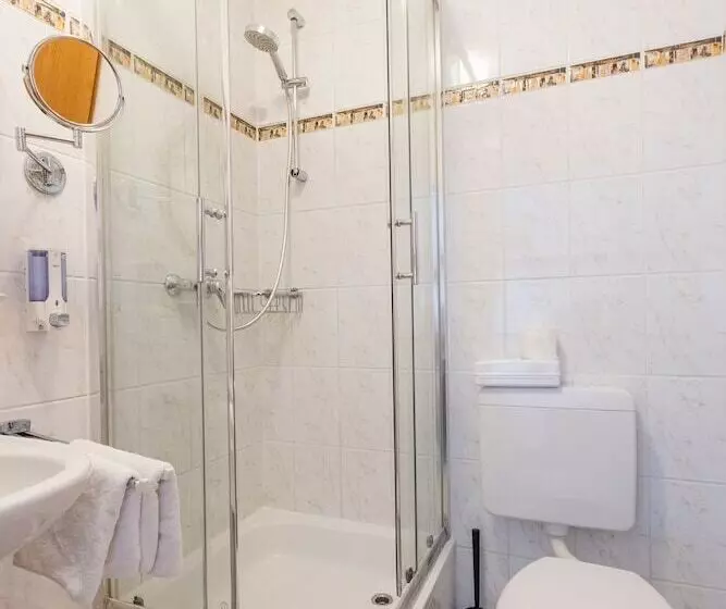 Hotelli Weinhaus Wiedemann